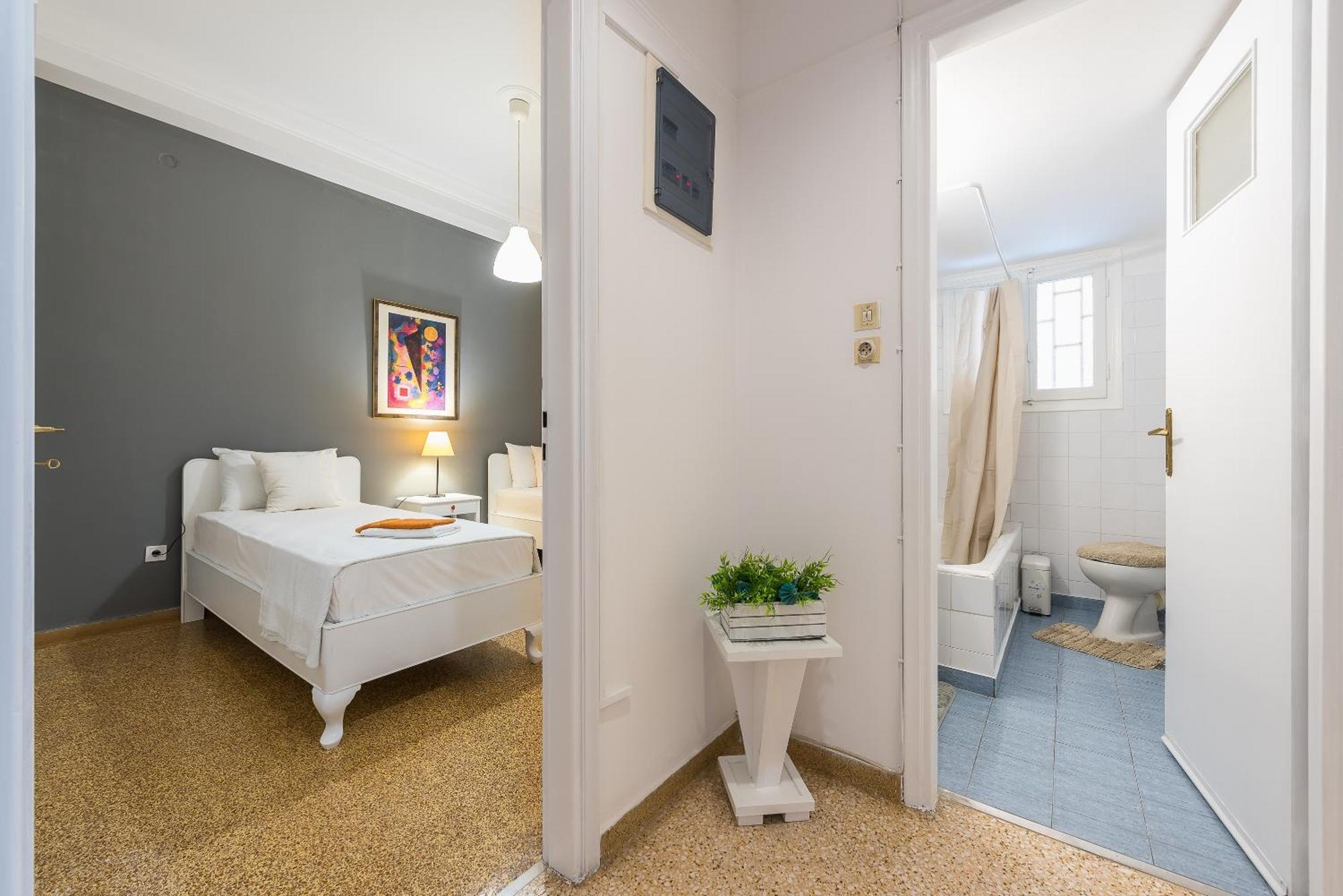 Private Rooms Athens - Shared Bathroom Room photo